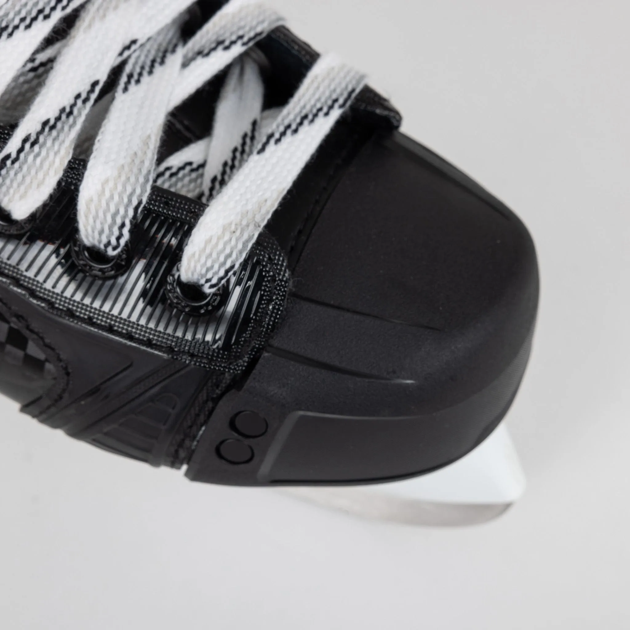 CCM Tacks XF80 Junior Hockey Skates