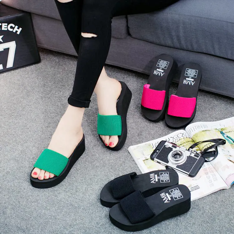 Elastic flat bottom slope wedges slippers