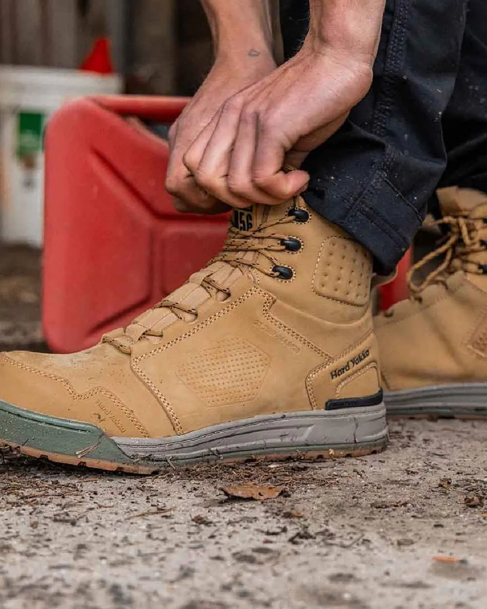 Hard Yakka Mens 3056 Lace Zip Safety Boots