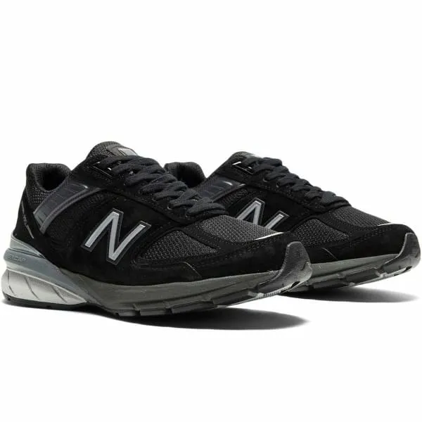 NEW BALANCE W990v5 Black with Silver