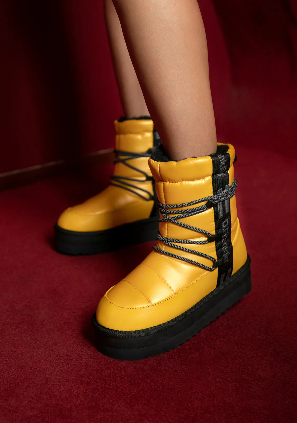 Nordic V.2 Bomb Yellow