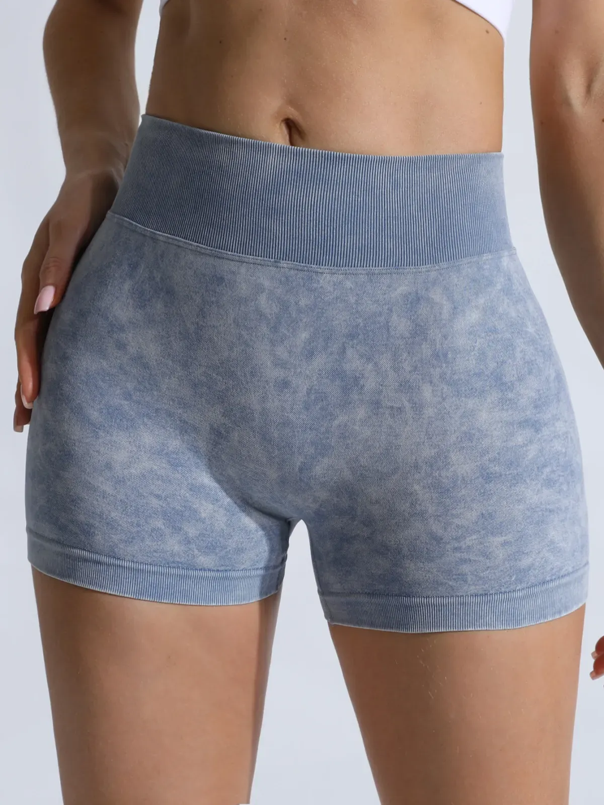 Unspoken High-Rise Seamless Scrunch Butt Acid Wash Biker Shorts